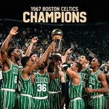 凯尔特人1967年夺冠，球员身穿绿白条纹球衣
